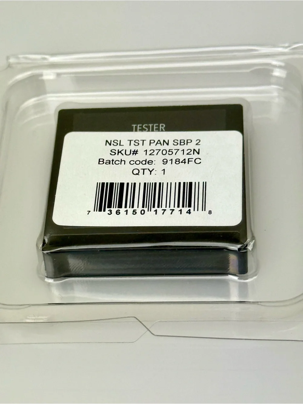 Laura Mercier • Secret Bluring Powder 2
